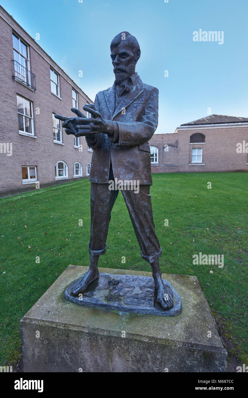 statue of DH Lawrence.  Nottingham University Stock Photo