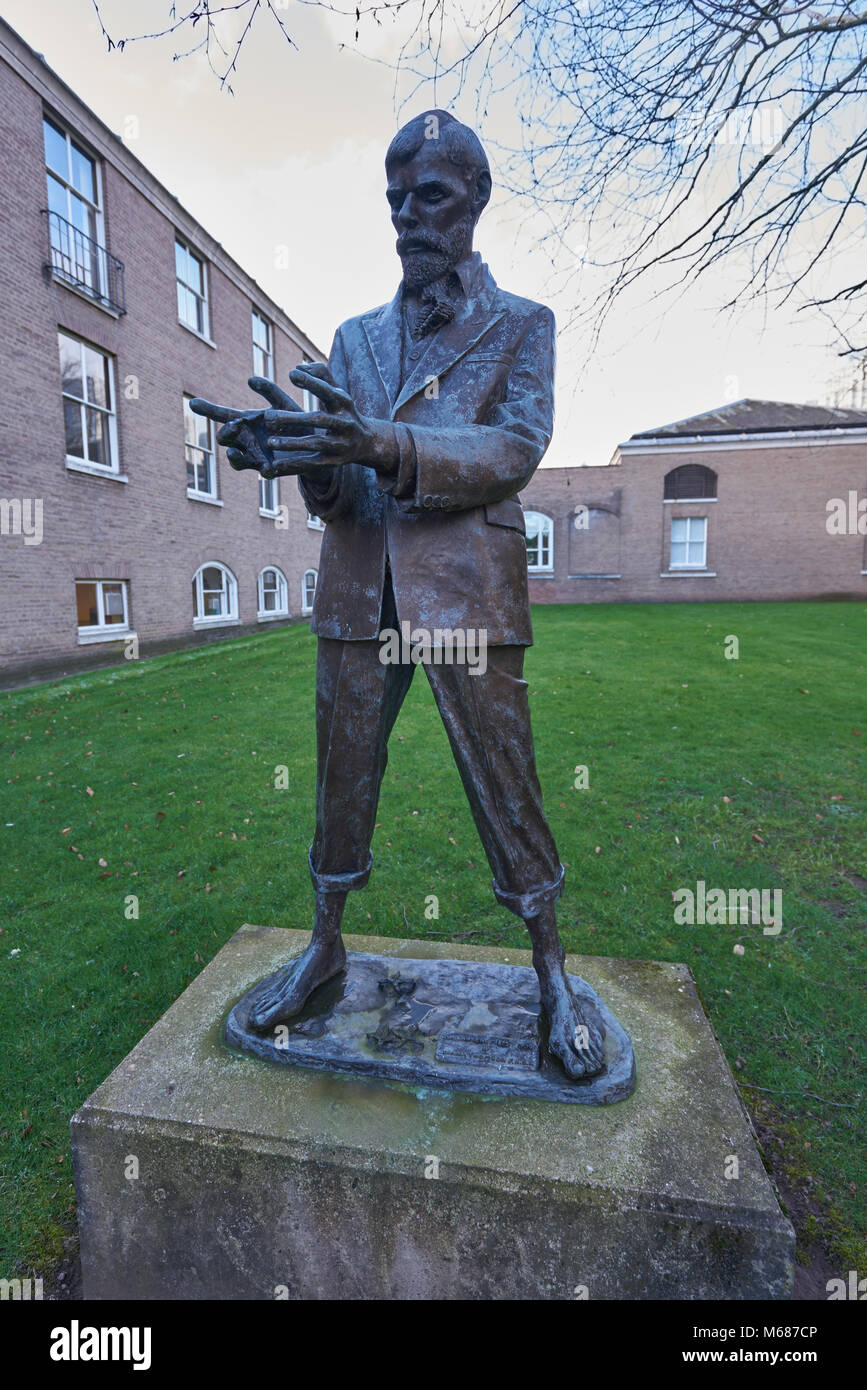 statue of DH Lawrence.  Nottingham University Stock Photo