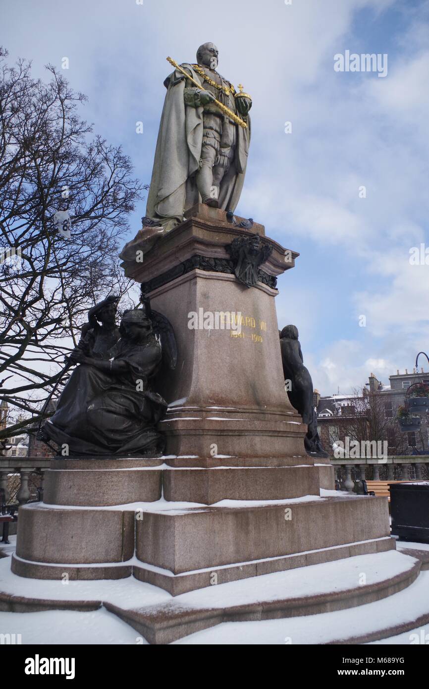 Statue Of King Edward Vii Union Street Beast From The East Snow