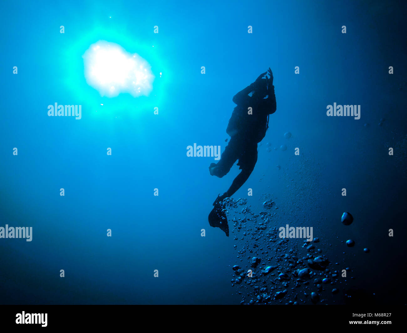 Hand underwater silhouette hi-res stock photography and images - Alamy