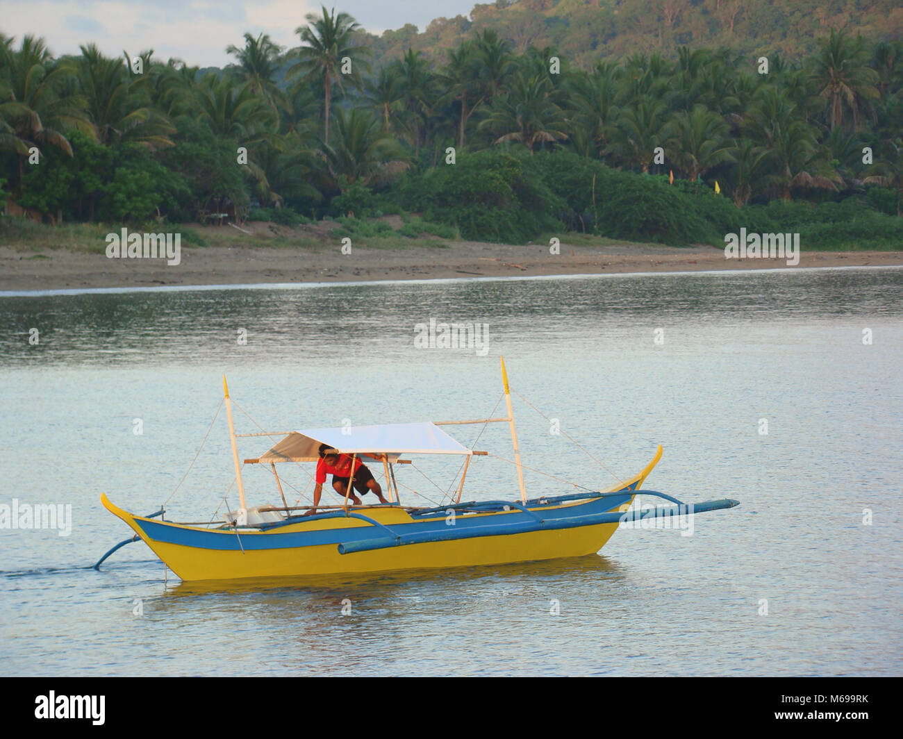 Bangkas, a traditional type of outrigger boats used by Filipino ...