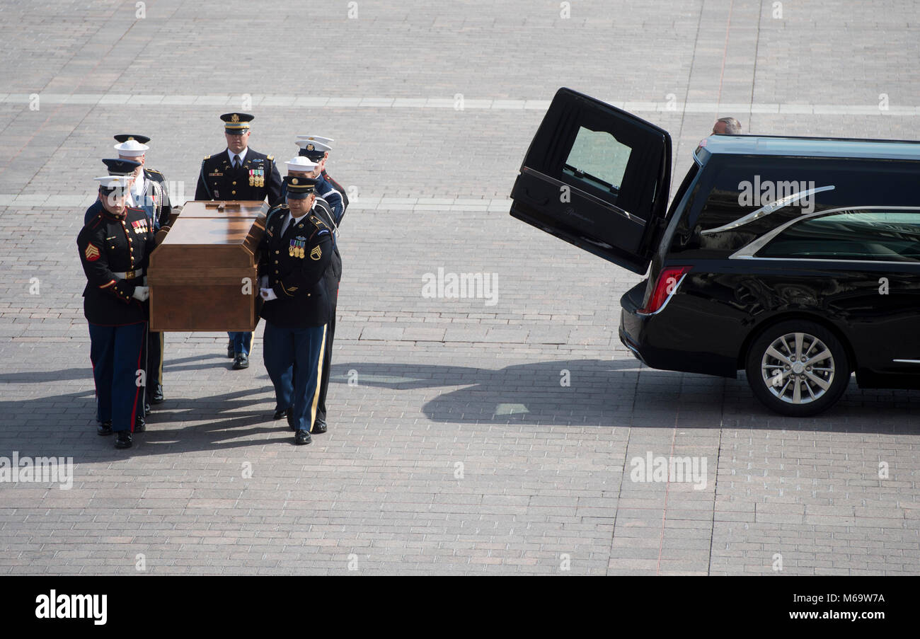 The casket of Reverend Billy Graham arrives at the US Capitol in Washington, DC, February 28, 2018, prior to a Lying in Honor ceremony in the Capitol Rotunda. Credit: Saul Loeb/Pool via CNP - NO WIRE SERVICE · Photo: Saul Loeb/Consolidated News Photos/Saul Loeb - Pool via CNP Stock Photo