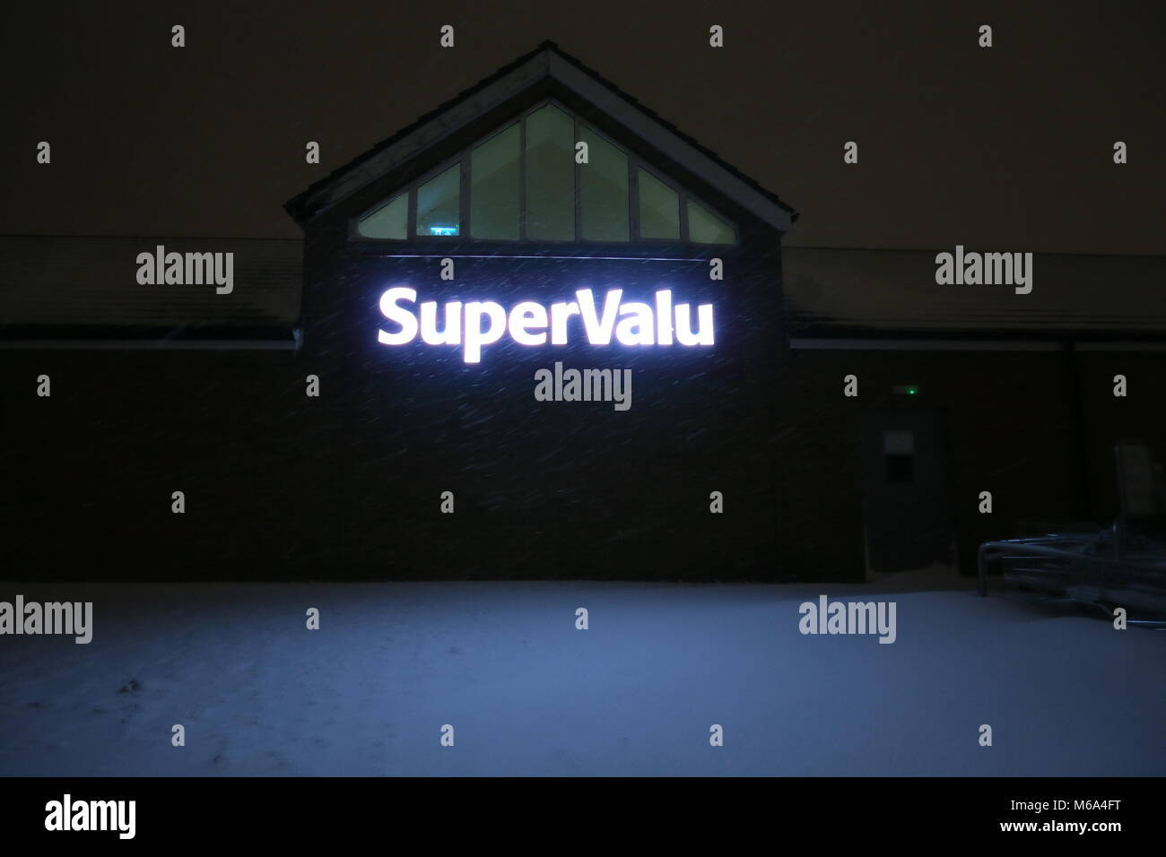 Dublin, Ireland. 2nd Mar, 2018. Image of Supervalu shopping centre in Ballinteer,  Dublin, Ireland amid status red bad weather conditions during Storm Emma. Ireland goes into lock down as Storm Emma batters the country with heavy snowfall and blizzards. Credit: Brendan Donnelly/Alamy Live News Stock Photo