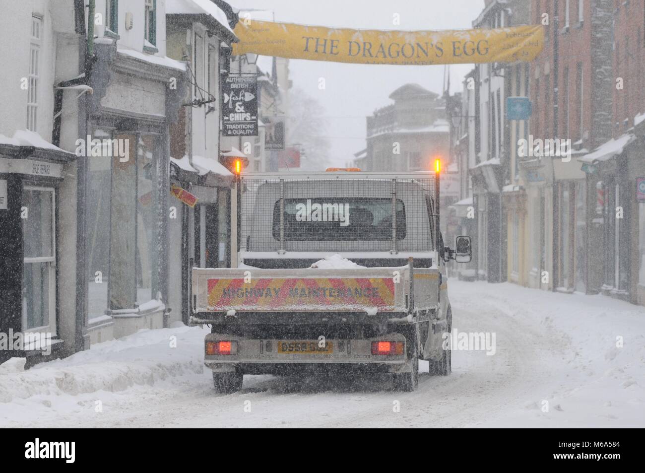 Kington, England. 2nd Mar, 2018. UK Weather A Highways Maintenance
