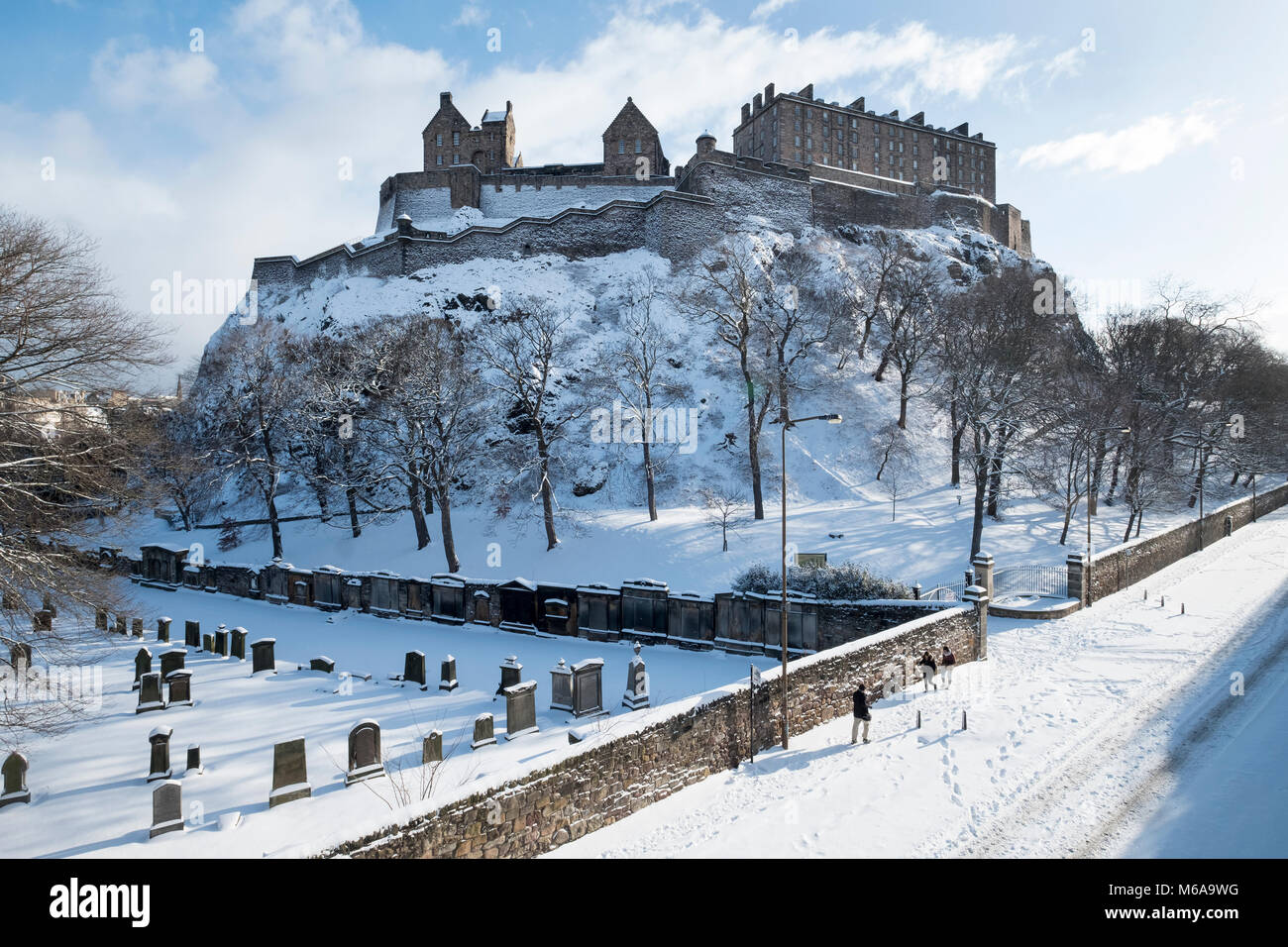 Edinburgh Castle under a blanket of snow after the 'Beast from the East  snow storm' hit the east cost of Scotland. Stock Photo