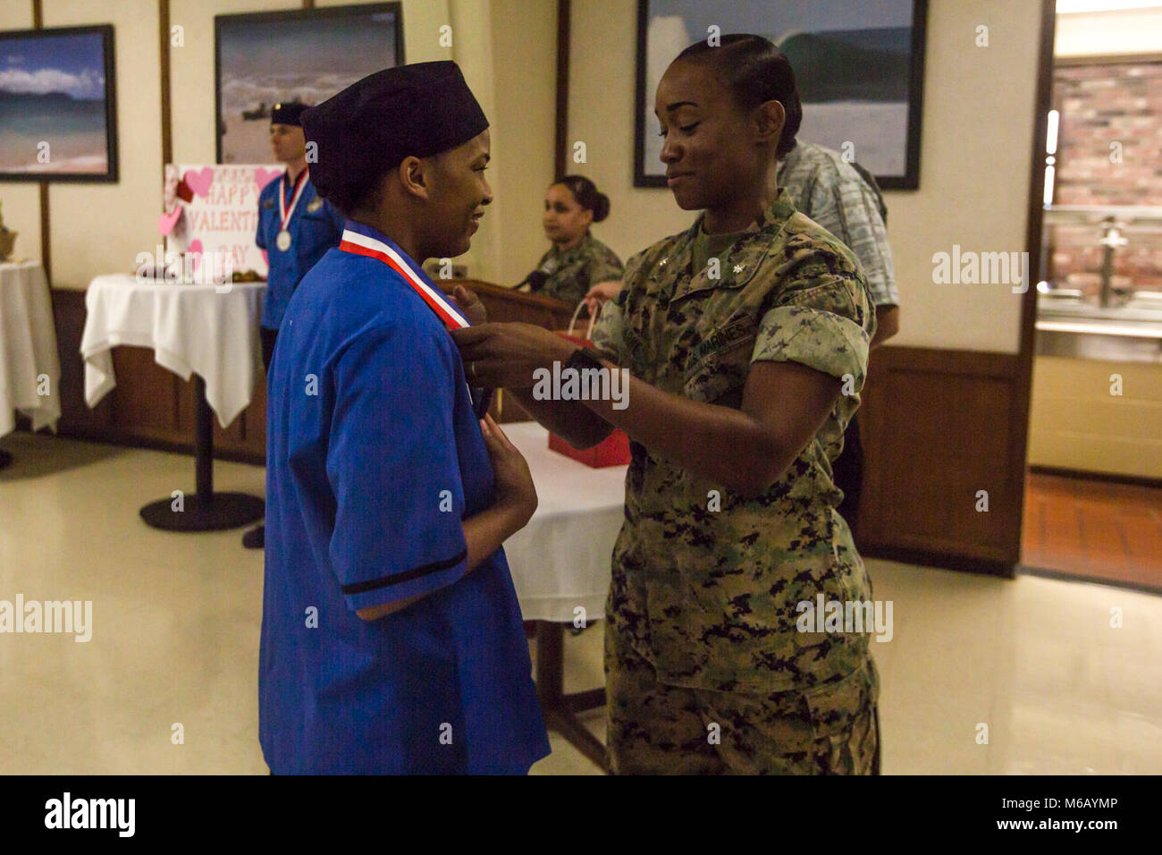 U s marine corps food service hi-res stock photography and images - Page 2  - Alamy