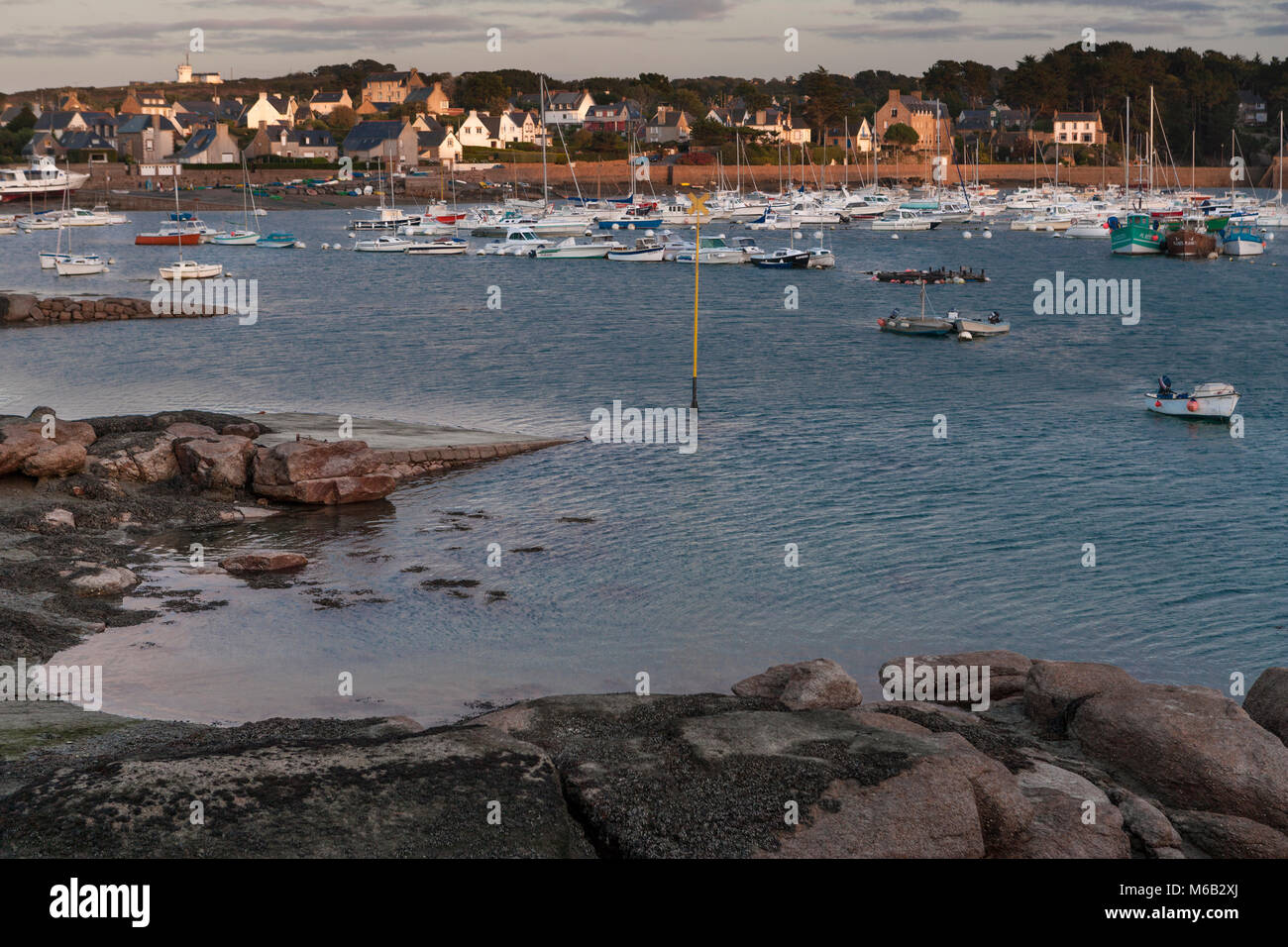 Ploumanach, Pink Granite Coast, Cote d'Armor (22), Brittany, France Stock Photo