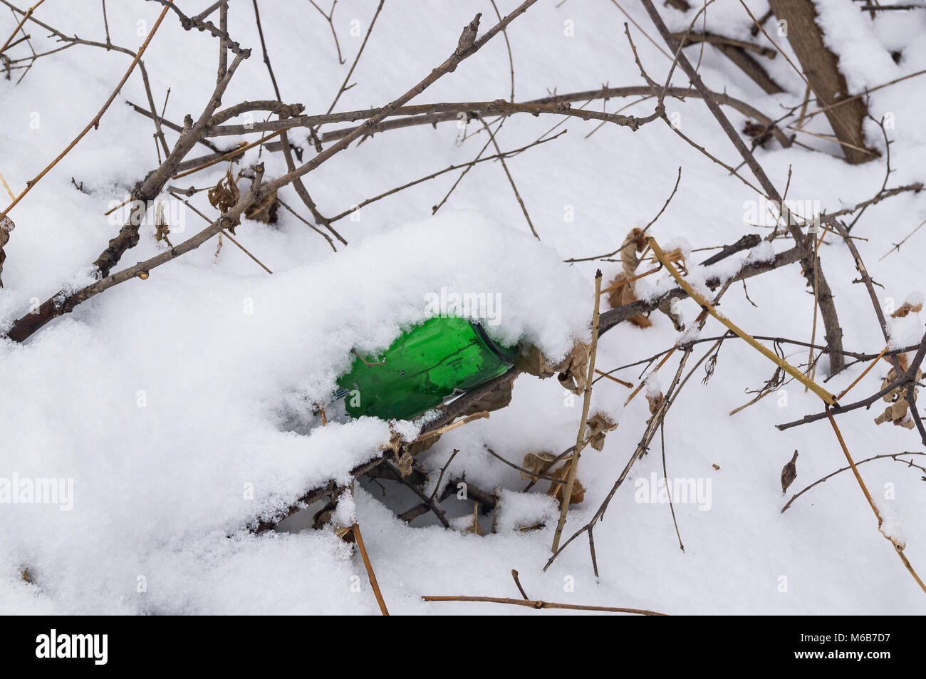 Littered Glass High Resolution Stock Photography and Images - Alamy