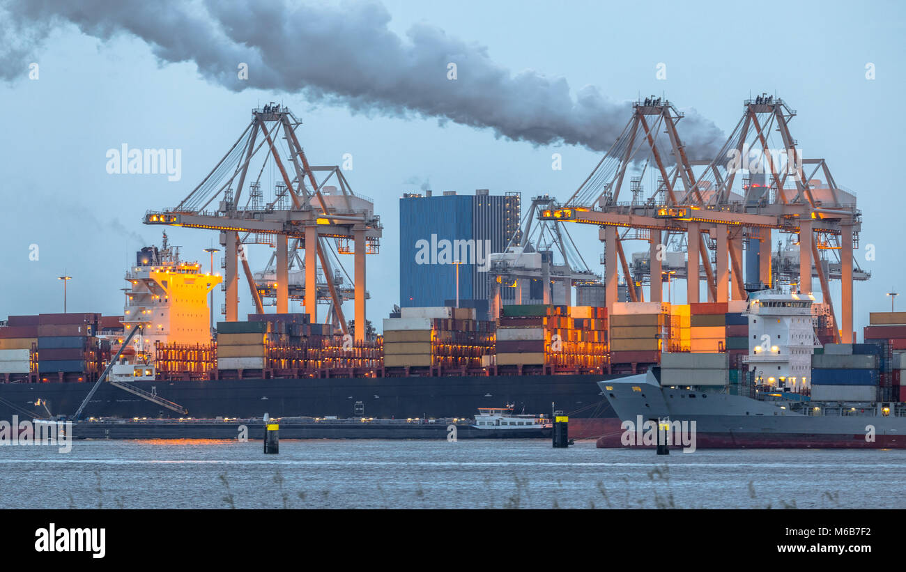 Free Images : sea, coast, ocean, boat, vehicle, harbor, machine, cargo  ship, waterway, ferry, nederland, rotterdam, zuidholland, ships, channel,  vessels, tugboat, watercraft, schiffe, schepen, schip, nl, navires,  vaartuig, beerkanaal, kustwacht