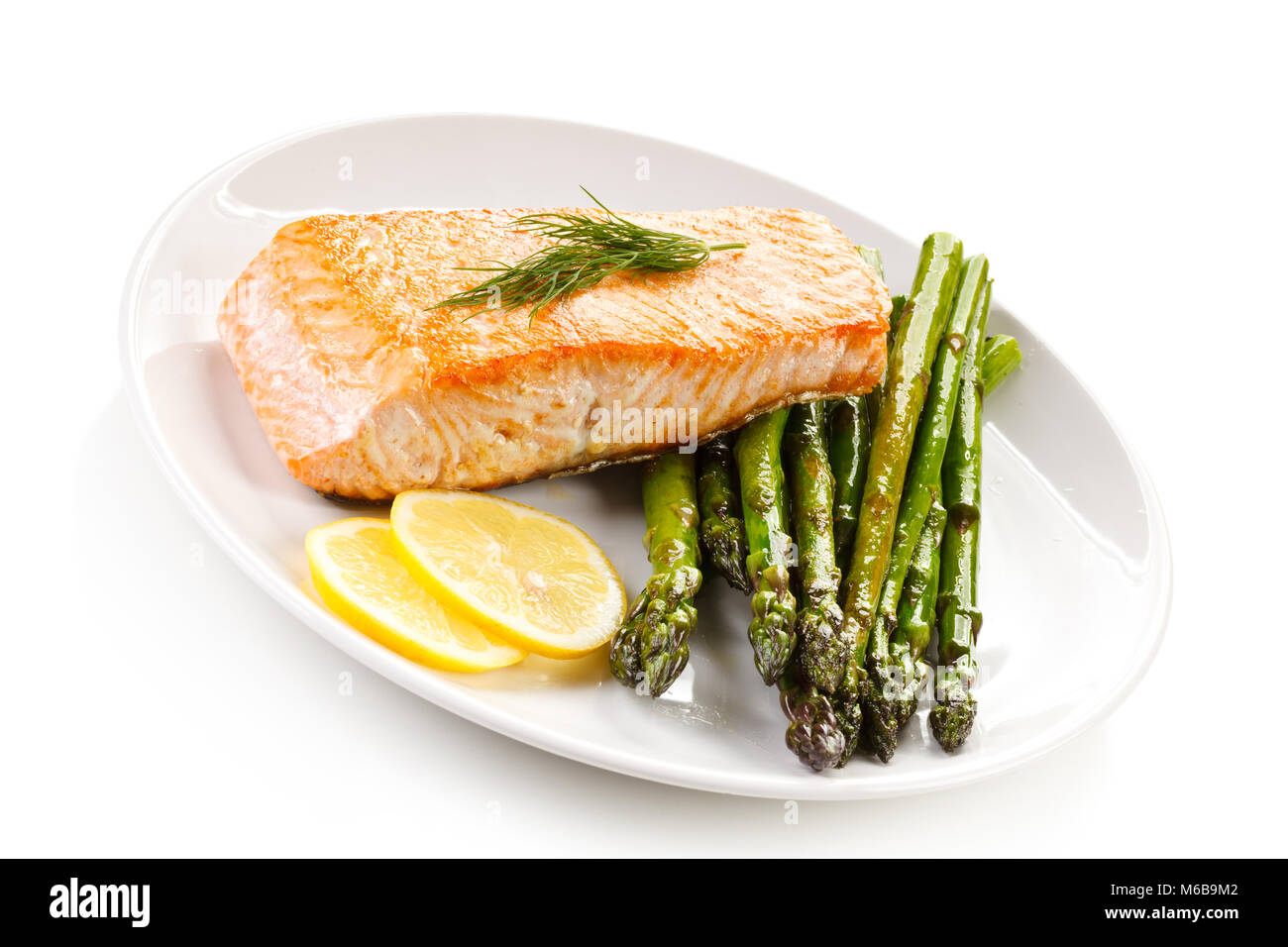 Grilled salmon and asparagus Stock Photo - Alamy