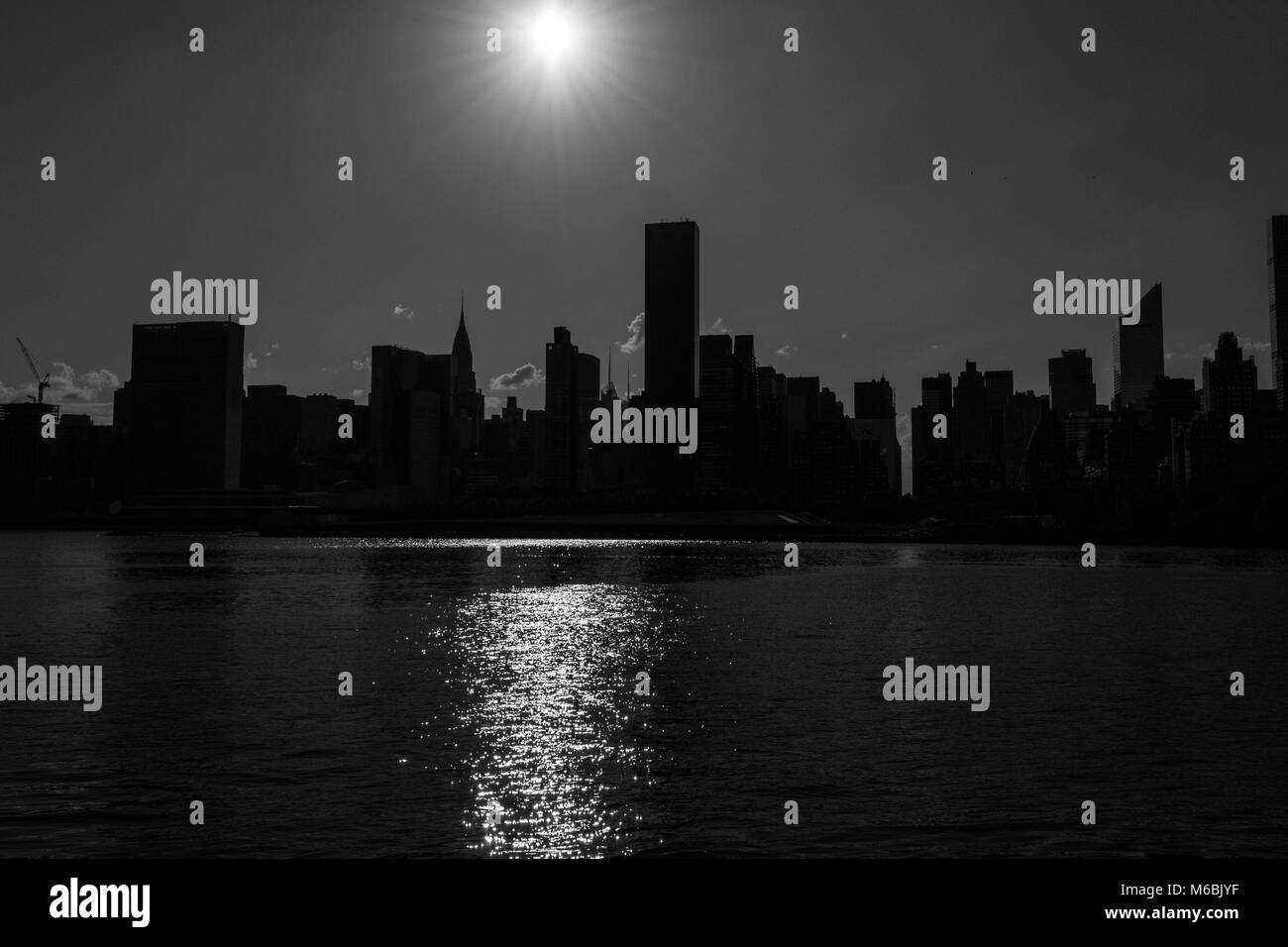 NYC midtown skyline from Long Island City Stock Photo - Alamy