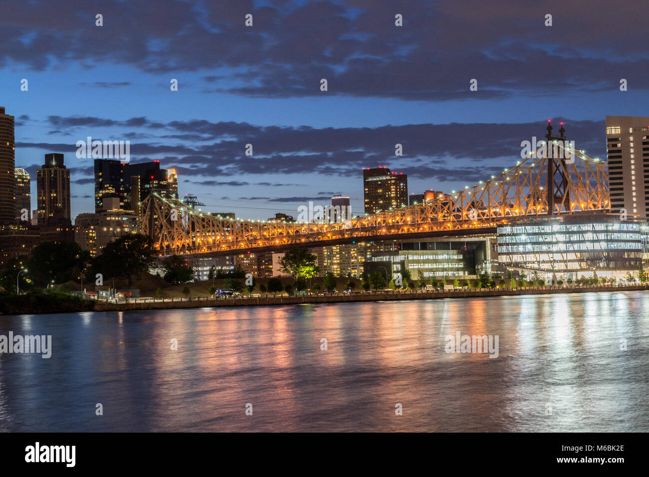 The Queensboro bridge connects Manhattan with Queens and was finished