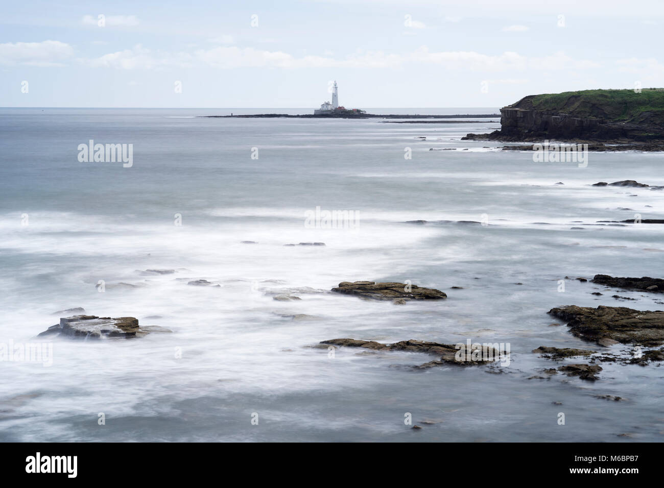 Collywell Bay and St. Mary's Lighthouse, Northumberland, England Stock Photo