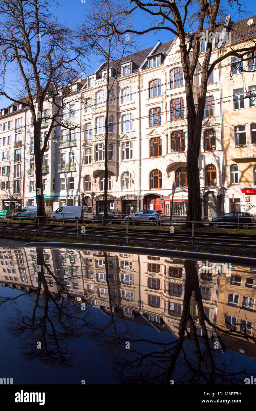 houses at the street Ubrierring in the south part of the town, Cologne, Germany.  Haeuser am Ubierring in der Suedstadt, Koeln, Deutschland. Stock Photo