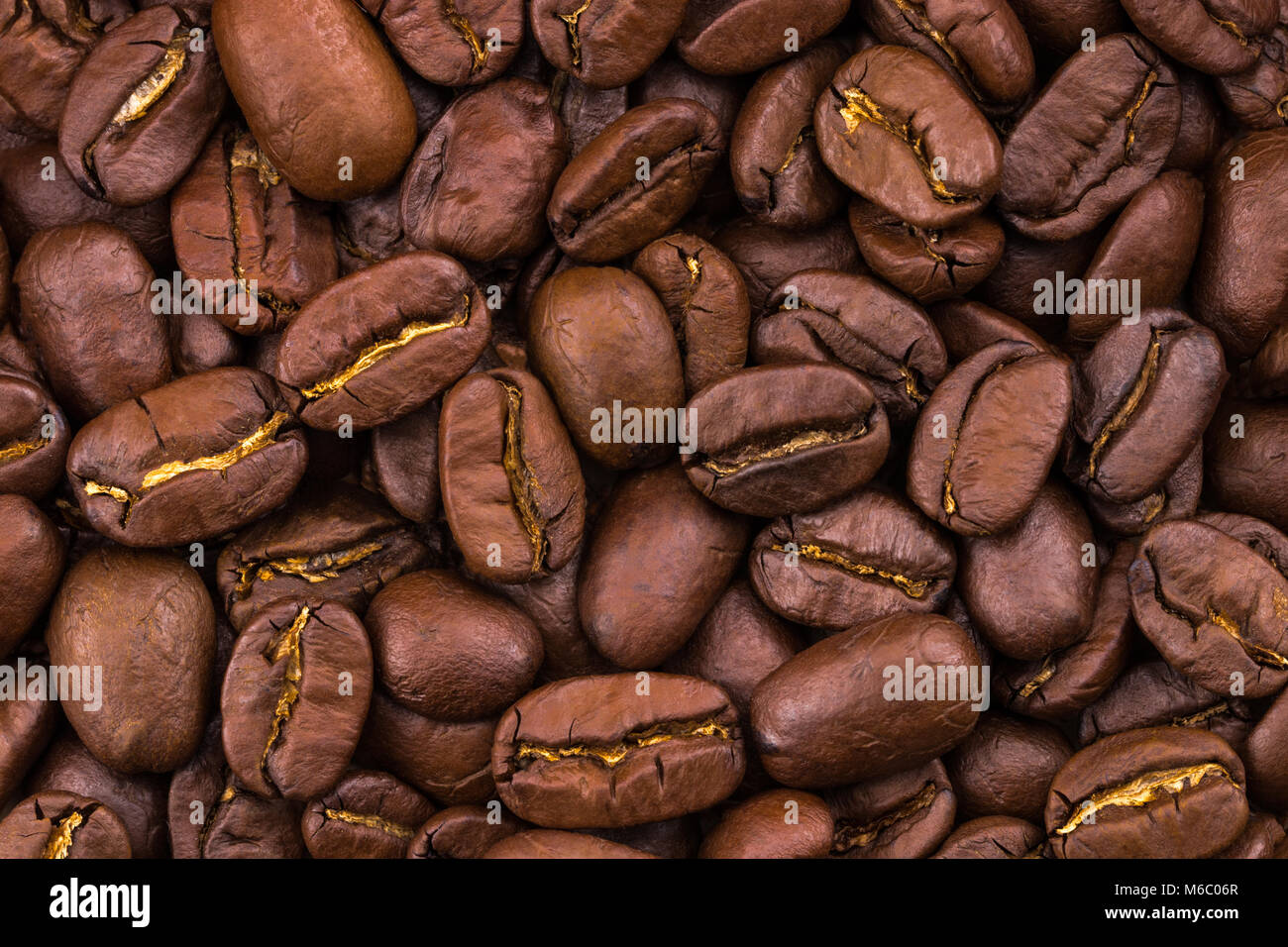 Roasted Coffee Beans Background. Close Up. Texture Stock Photo - Alamy