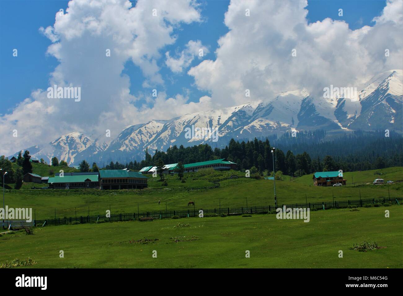 Kashmir gulmarg summer hires stock photography and images Alamy