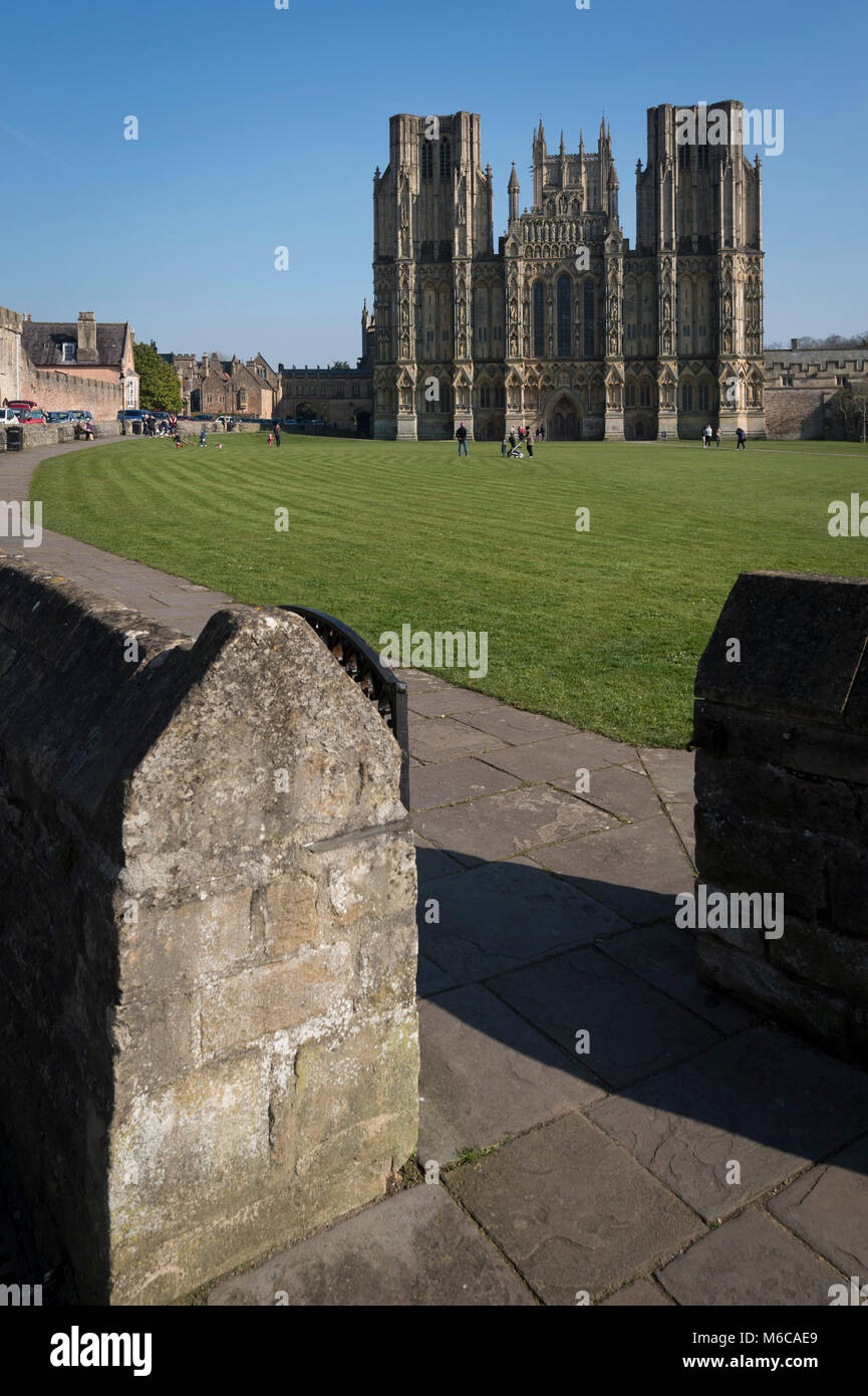 Wells Cathedral and Cathedral Green, Wells, Somerset, UK Stock Photo Alamy