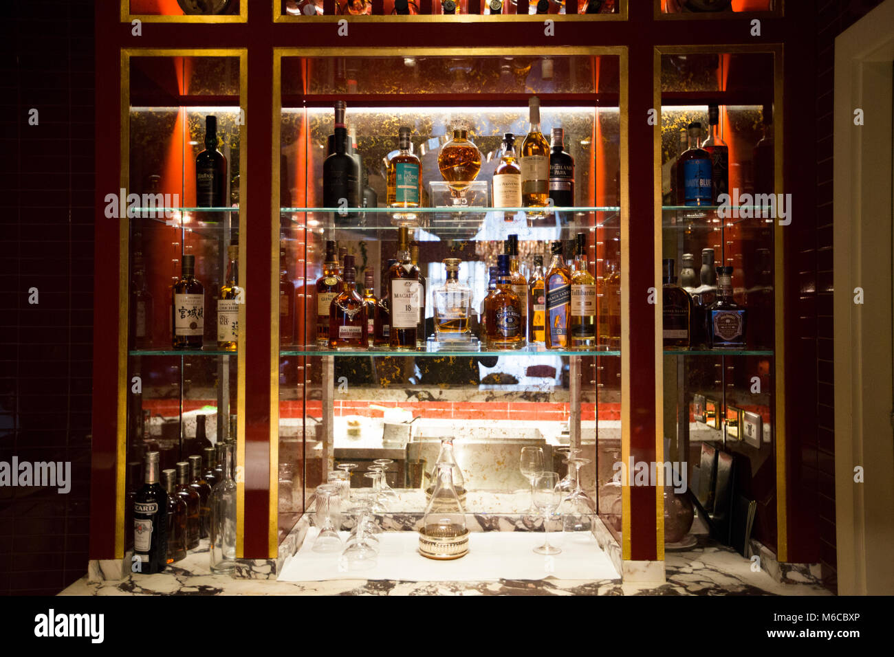 Mark's Club, private members' club and restaurant established in 1972
