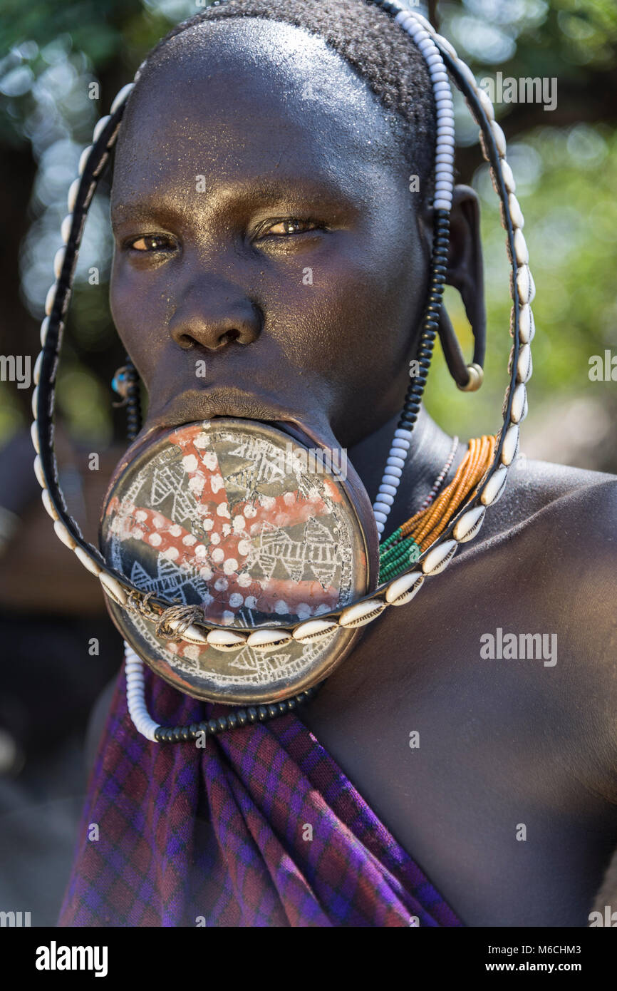 Traditional lip plate hires stock photography and images Alamy