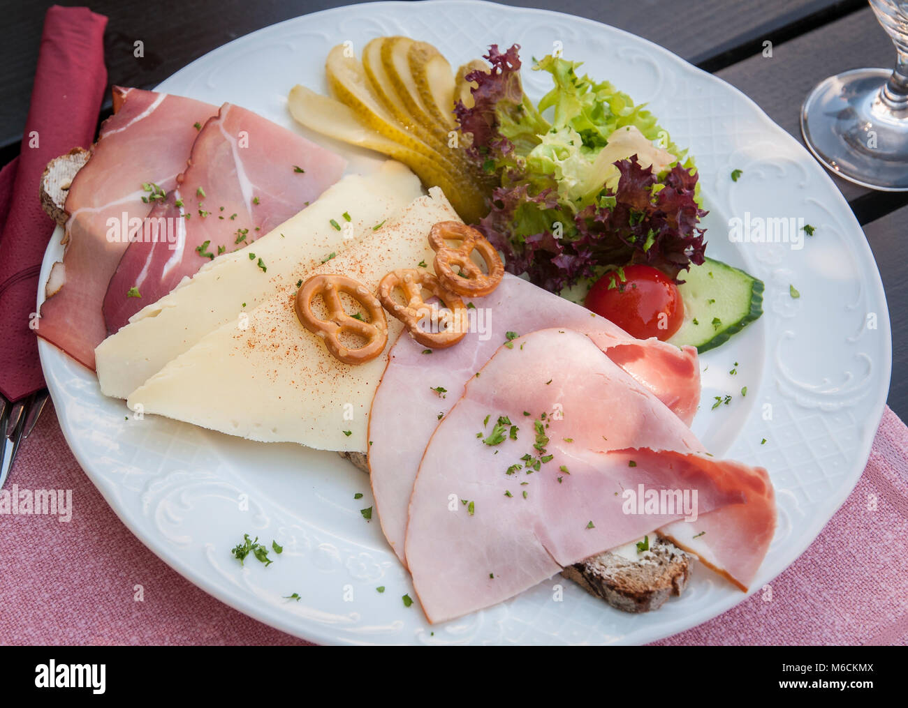 Brot mit Schinken und Käse, Brotzeit, Food, Hessen, Deutschland, Europa Stock Photo