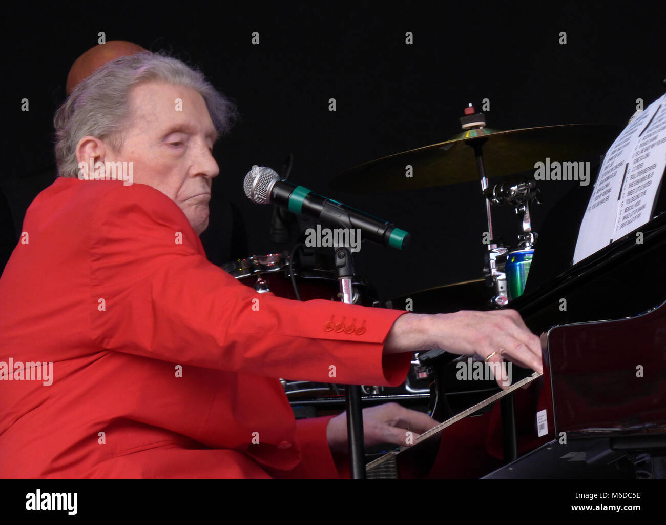 Plant City, Florida, USA. 2nd March, 2018. Legendary singer, songwriter, and pianist Jerry Lee Lewis, performs on March 2, 2018 at the Florida Strawberry Festival in Plant City, Florida. A pioneer of rock and roll and rockabilly music, the 82 year-old Lewis is often known by his nickname, The Killer. (Paul Hennessy/Alamy) Credit: Paul Hennessy/Alamy Live News Stock Photo