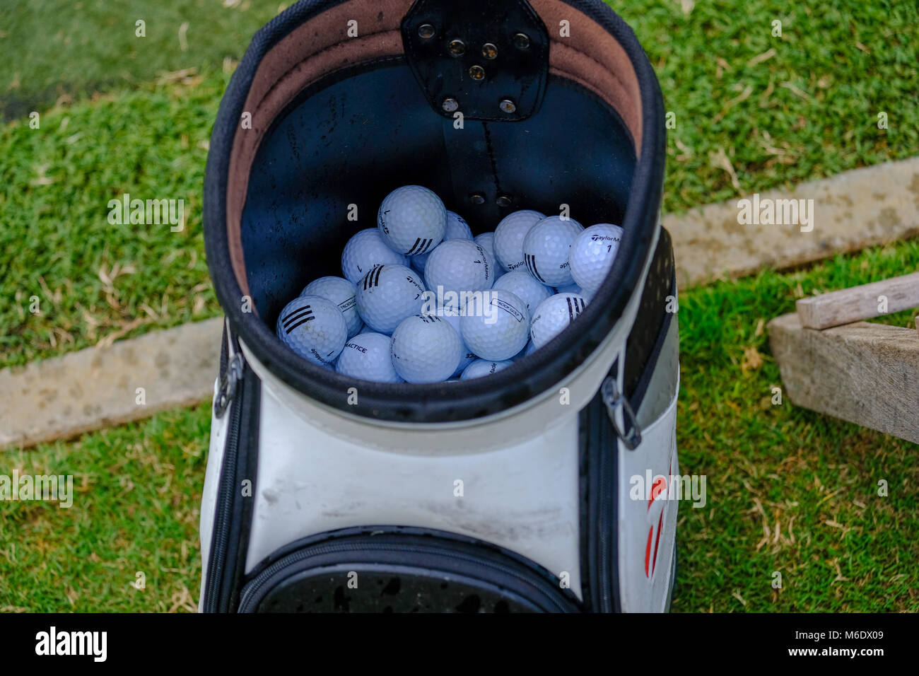 Taylormade bag full of Golf Balls Stock Photo - Alamy