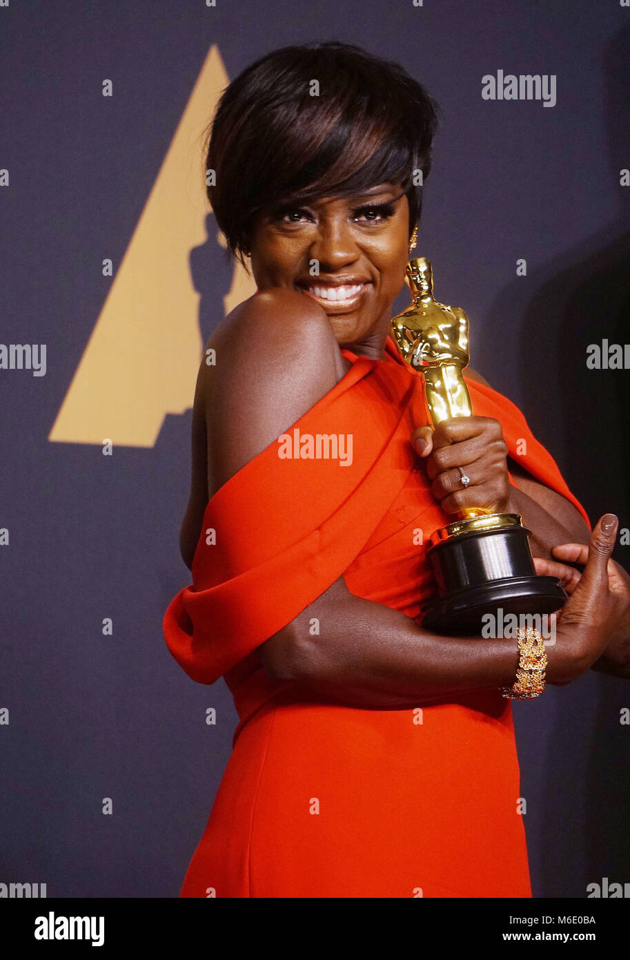 Viola Davis 024 89th Academy Awards ( Oscars ), press room at the Dolby