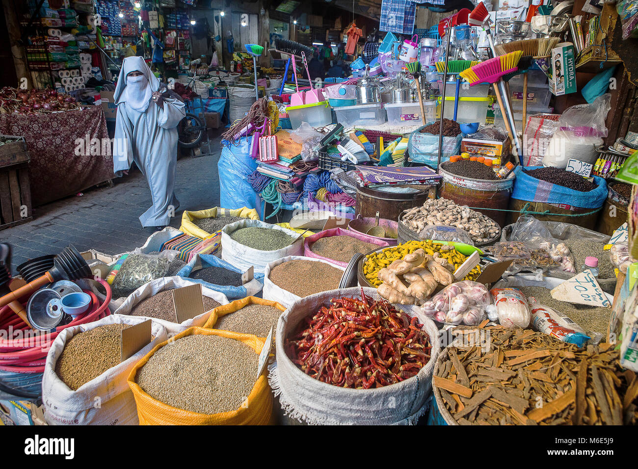 market, spice shop, Talaa Kebira street, medina, Fez. Morocco Stock