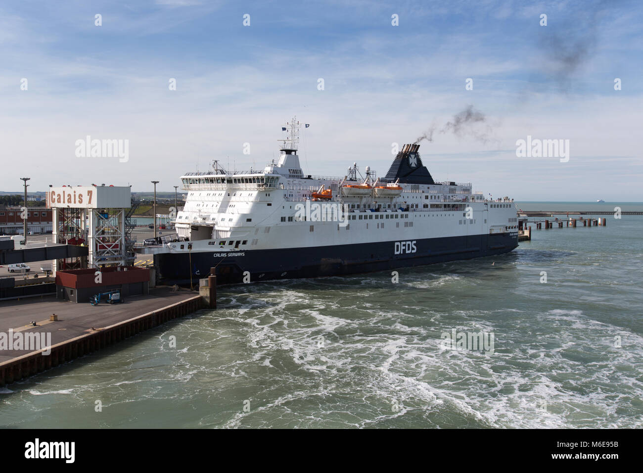 Car Ferry Loading Calais Hi res Stock Photography And Images Alamy car-ferry-loading-calais-hi-res-stock-photography-and-images-alamy