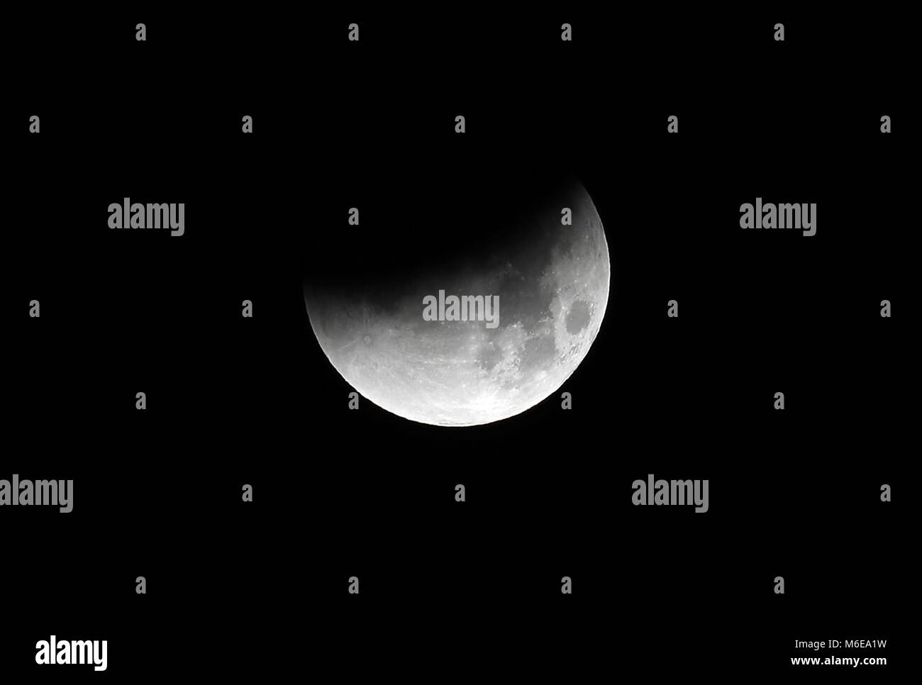 A super blue blood moon lunar eclipse seen in Las Vegas Featuring ...
