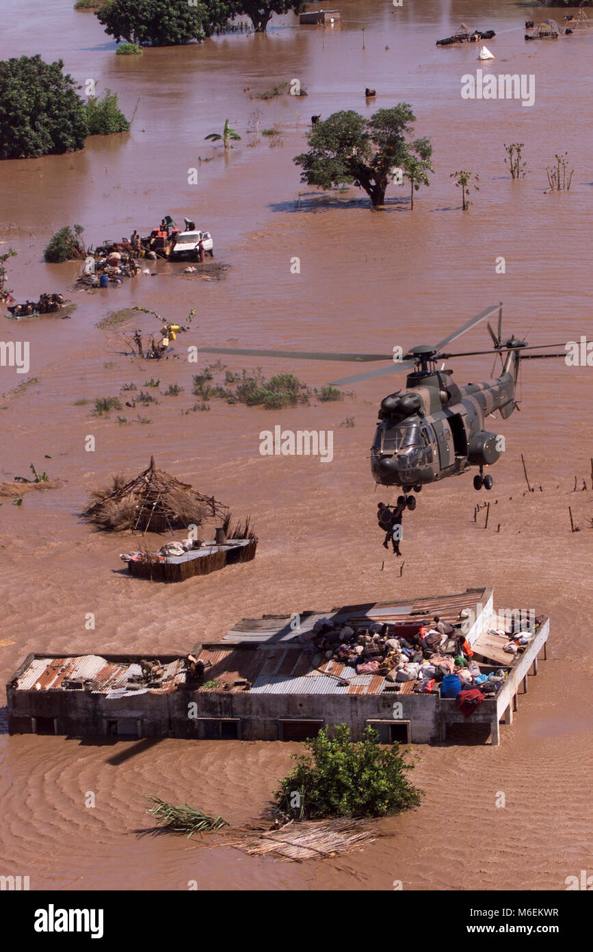 Floods in Mozambique, March 2000; A South African Air Force helicopter