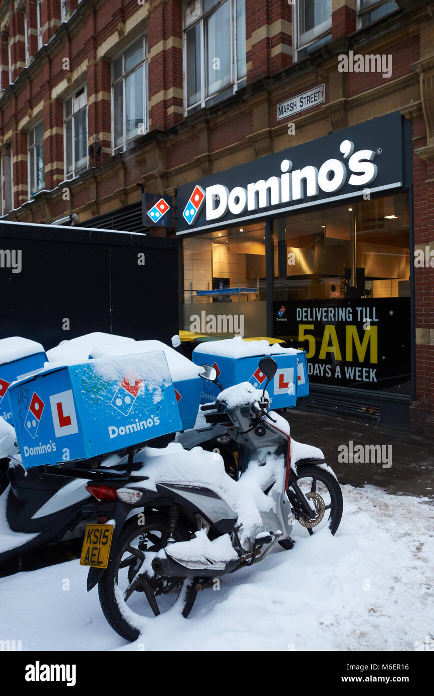 Dominos pizza delivery hires stock photography and images Alamy