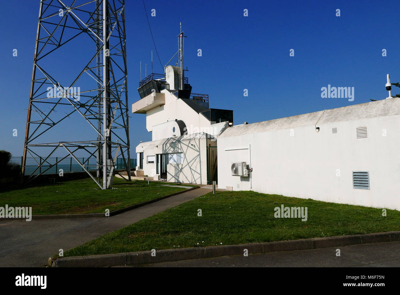 Piriac-sur-Mer, Semaphore of the Pointe du Castelli, Loire-Atlantique, Pays de la Loire, France, Europe Stock Photo