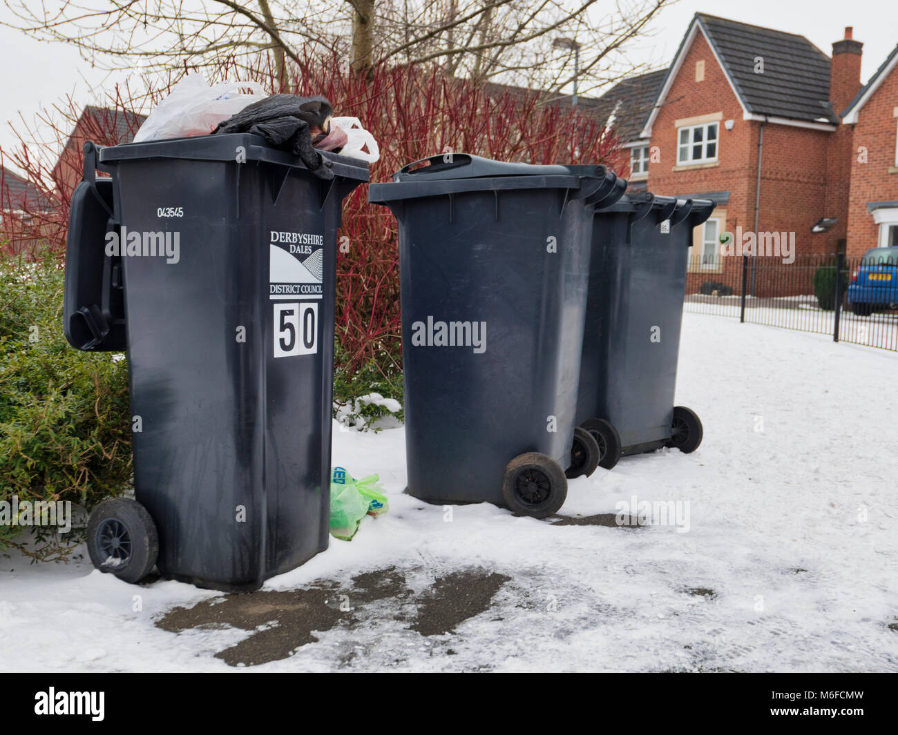 Ashourne, Derbyshire. 3rd March 2018. UK Weather: overflowing bins from Thursday awaiting collection by Derbyshire Dales District Council as they catch up on bin collections after the cold snowy weather in Ashbourne, Derbyshire, England, UK Credit: Doug Blane/Alamy Live News Stock Photo