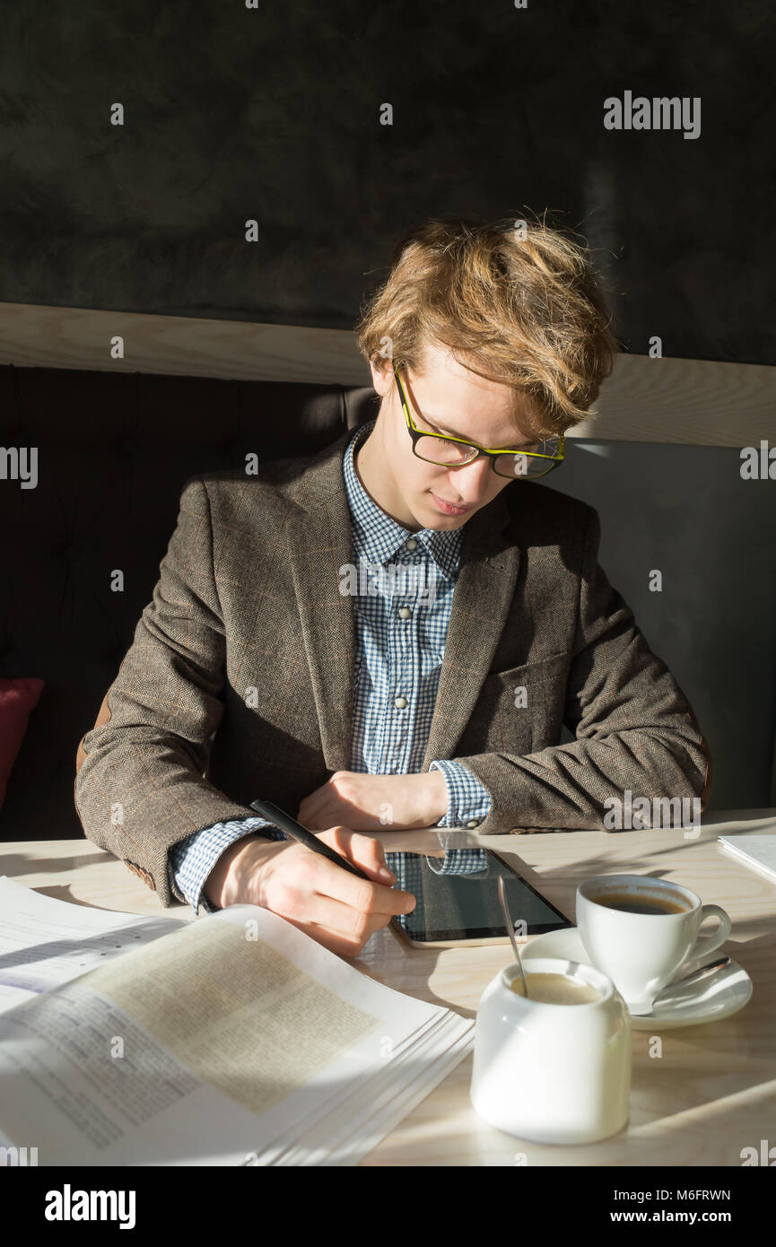 Teenage male student hi-res stock photography and images - Alamy