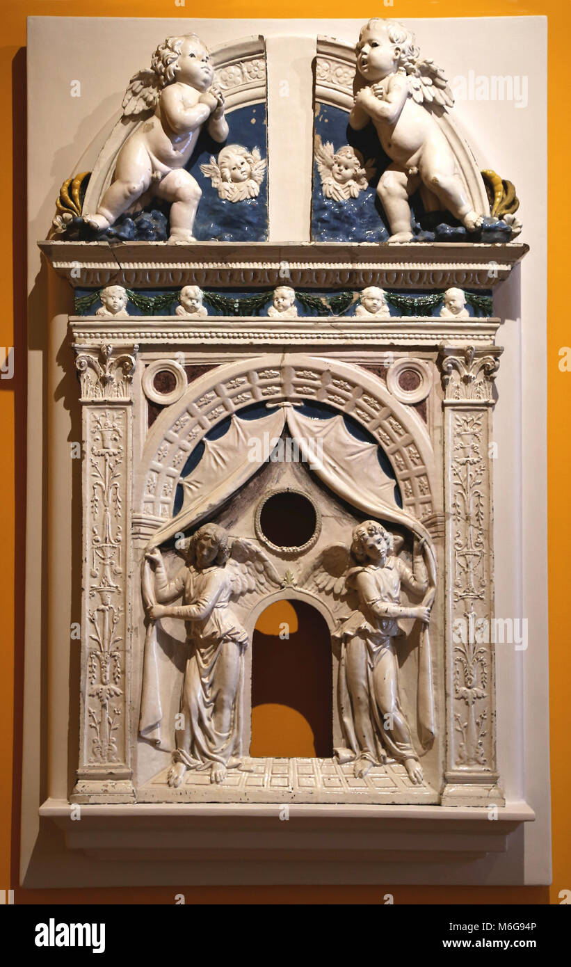 Tabernacle front, fragment. Florence (1501-1525). Polychrome and glazed baked clay. Workshop of Andrea della Robbia (1435-1525). Stock Photo