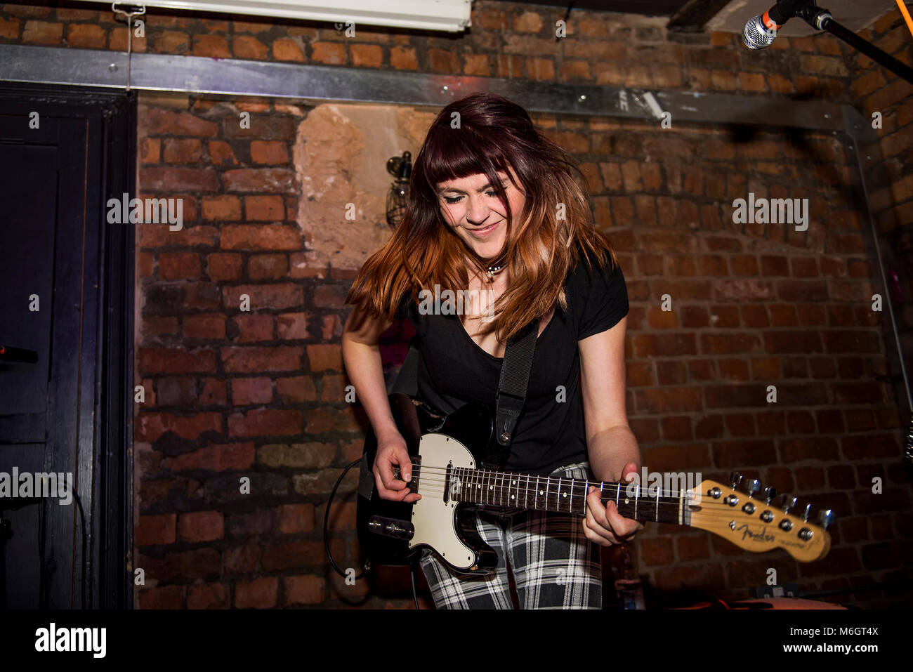 Manchester, UK. 3rd March 2018. Rews, London/Belfast based high-energy alternative rock duo consisting of songstress Shauna Tohill and vocalising beat-rocker Collette Williams performing at the Eagle Inn  in Manchester 03/03/2018 Credit: Gary Mather/Alamy Live News Stock Photo