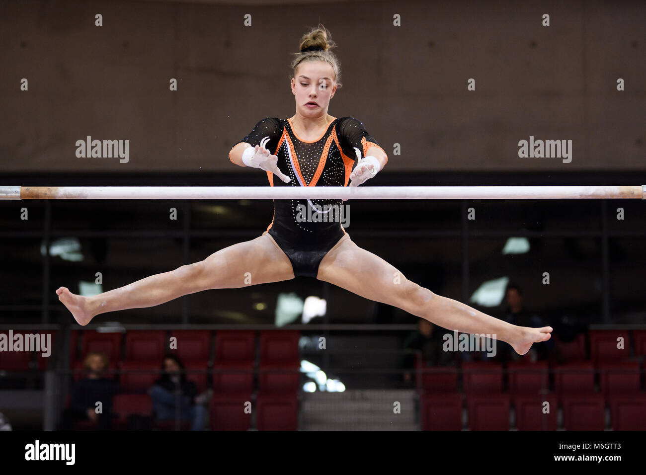 Stuttgart, Deutschland. 03rd Mar, 2018. Stufenbarren: Sidney Hayn (KRK). GES/ Turnen/ Bundesliga: Saisonauftakt, 03.03.2018 -- |usage worldwide Credit: dpa/Alamy Live News Stock Photo