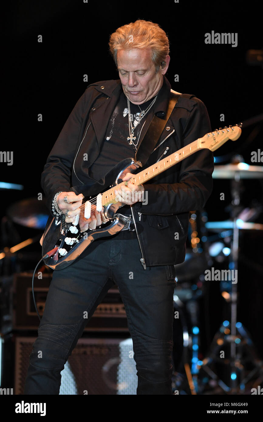Don felder hi-res stock photography and images - Alamy