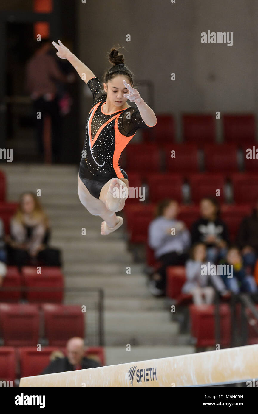 Stuttgart, Deutschland. 03rd Mar, 2018. Isabelle Stingl (Kunstturnregion Karlsruhe) wÃ hrend ihrer SchwebebalkenÃ bung bei der Bundesliga in Stuttgart GES/ Turnen/ Bundesliga: Saisonauftakt, 03.03.2018 -- |usage worldwide Credit: dpa/Alamy Live News Stock Photo