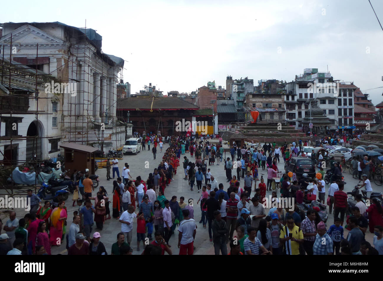 Lots of people in Durbar Square with visible damages after the earthquake, Kathmandu, Nepal Stock Photo