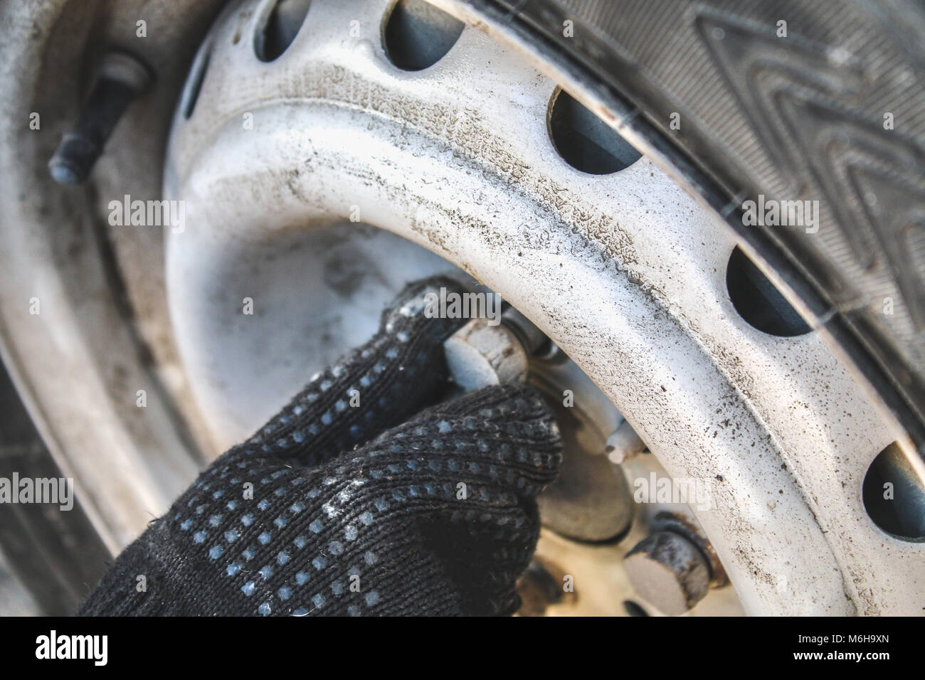 Replacing Wheel Nuts Hi Res Stock Photography And Images Alamy