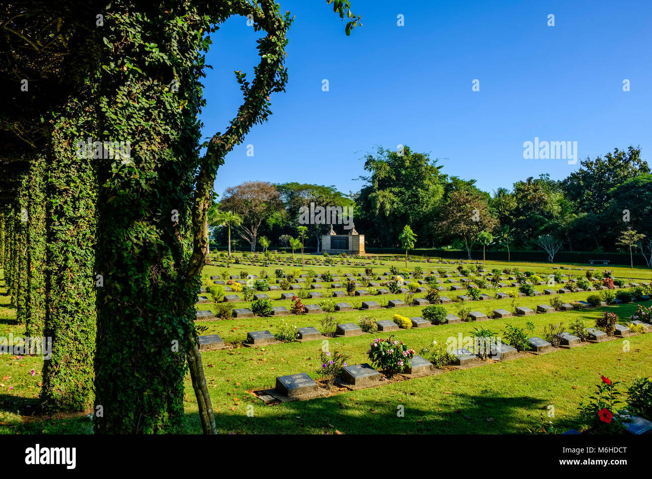 Some graveyards of the Taukkyan War Cemetery which contains the graves of 6,374 soldiers who died in the Second World War Stock Photo