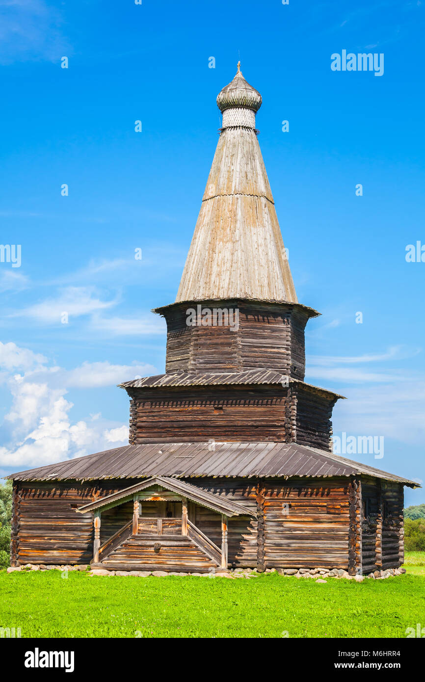 Ancient Russian Orthodox wooden church exterior, Veliky Novgorod ...