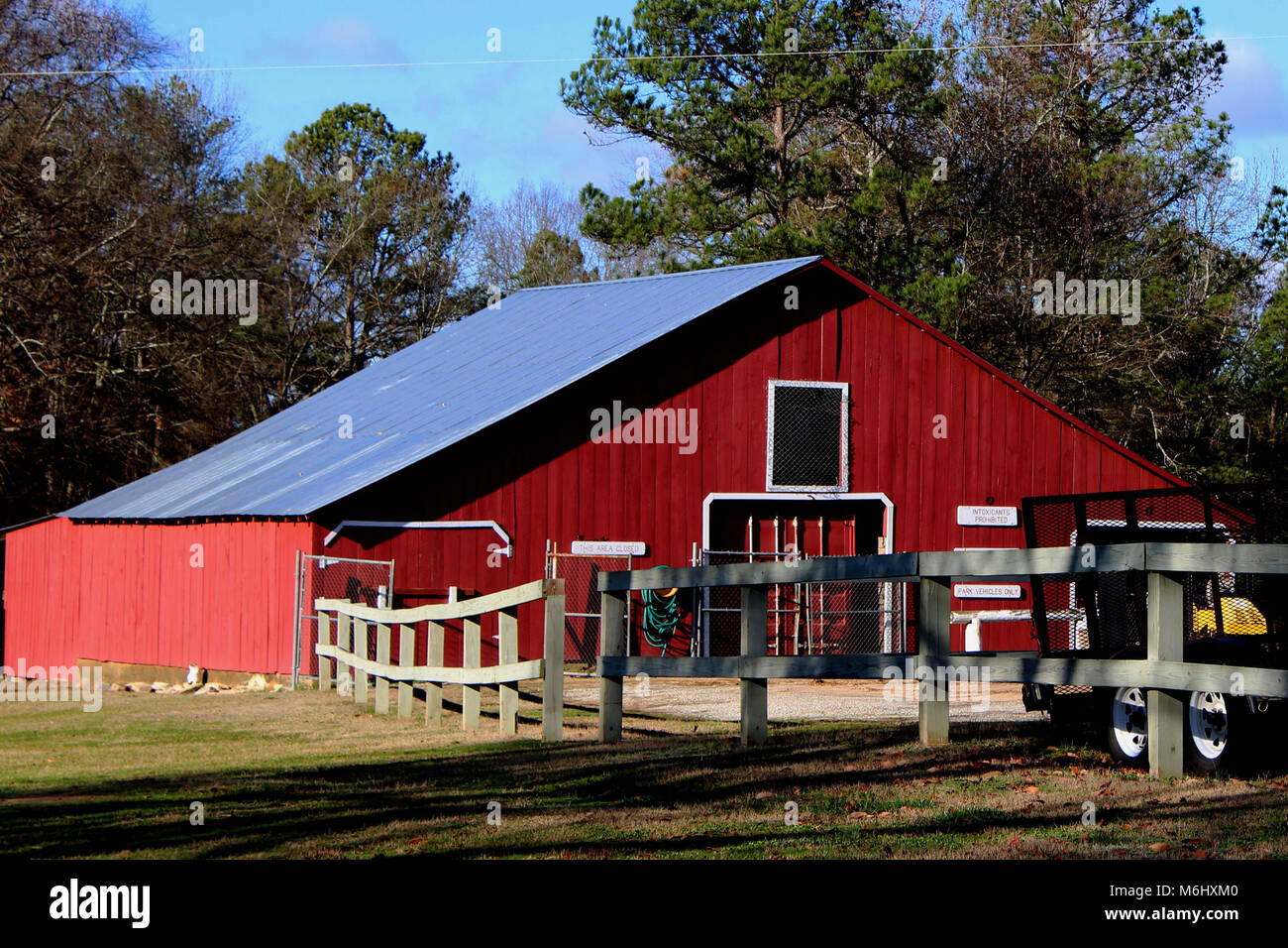 Scenic wooden bridge hi-res stock photography and images - Alamy
