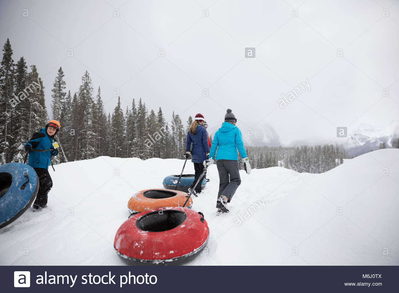 Snow Tubing Stock Photos & Snow Tubing Stock Images Alamy