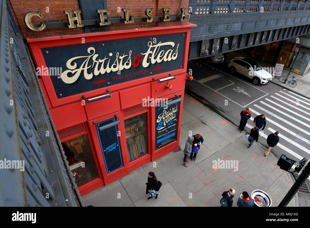 Overhead view of Artists and Fleas storefront in the Chelsea Market, New York, NY. Stock Photo