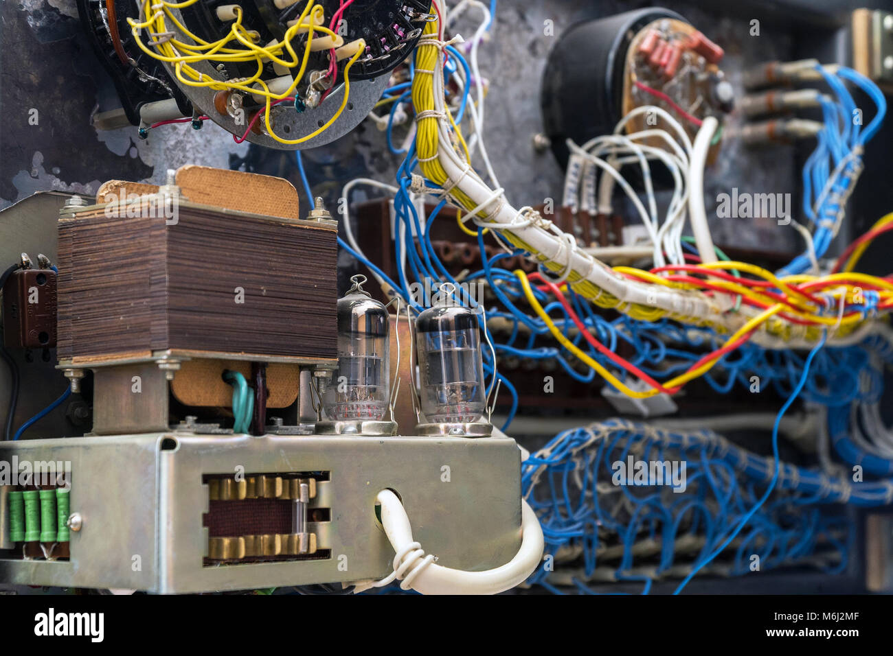 Vintage radio receiver circuit hi-res stock photography and images - Alamy