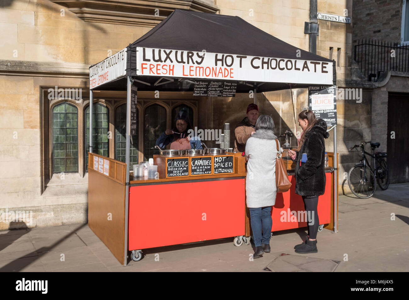 Hot Chocolate Market Stall, Cambridge, UK Stock Photo