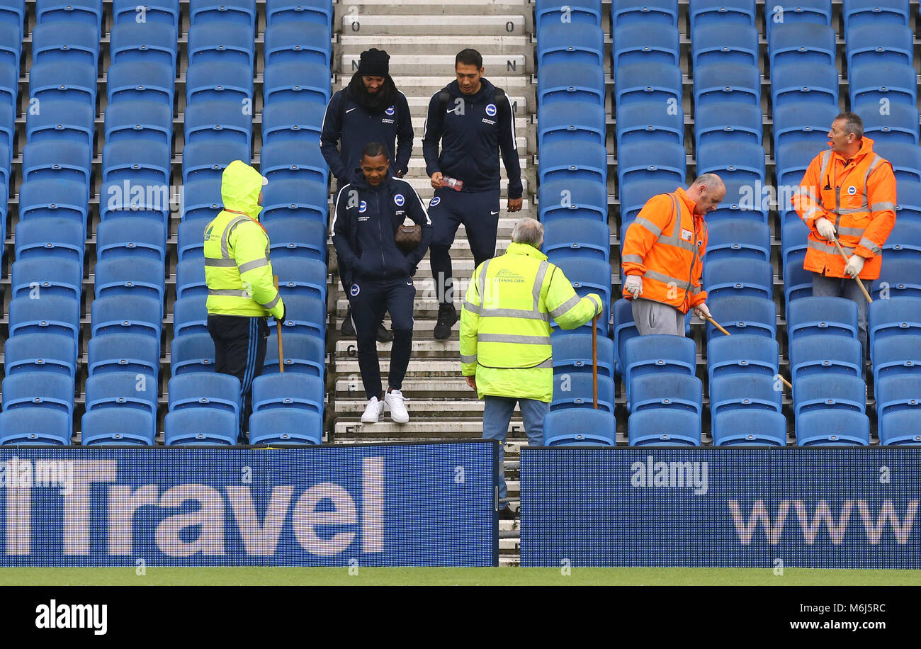 Brighton & Hove Albion's Leonardo Ulloa, Jose Izquierdo and Ezequiel Schelotto arrive for the Premier League match at the AMEX Stadium, Brighton. Stock Photo
